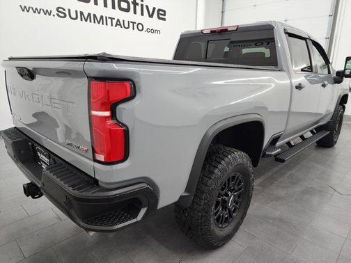 2025 Chevrolet Silverado 2500 4WD Crew Cab Standard Bed ZR2