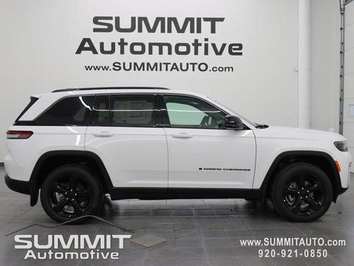 Bright White Clearcoat 2026 Jeep Grand Cherokee Limited