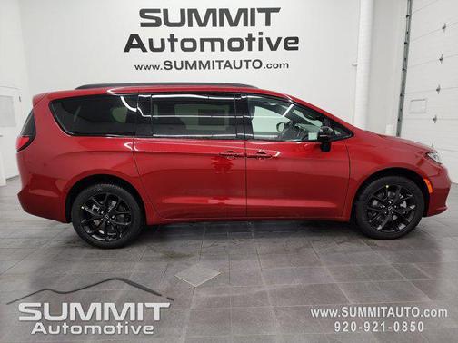 2026 Chrysler Pacifica Limited