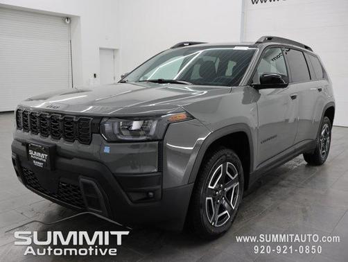 Sting-Gray Clearcoat 2026 Jeep Cherokee Laredo 4x4