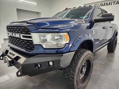 2022 RAM 2500 Big Horn Crew Cab 4x4 6'4' Box