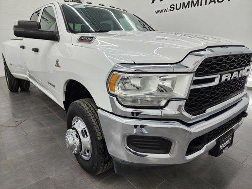 2021 RAM 3500 Tradesman Crew Cab 4x4 8' Box