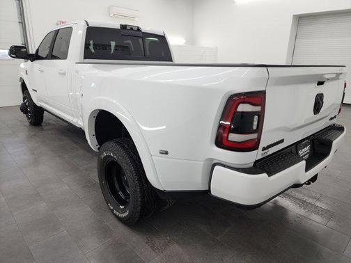 2021 RAM 3500 Laramie Crew Cab 4x4 8' Box
