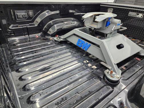 2024 RAM 3500 Laramie Crew Cab 4x4 8' Box