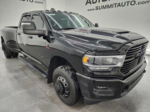 2024 RAM 3500 Laramie Crew Cab 4x4 8' Box