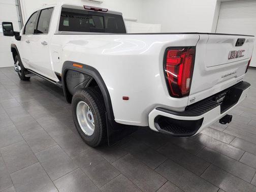 2023 GMC Sierra 3500 Denali