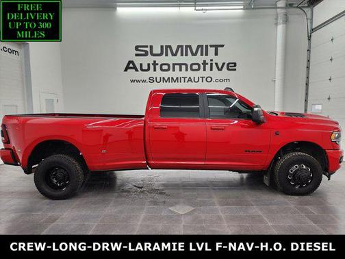 2023 RAM 3500 Laramie Crew Cab 4x4 8' Box