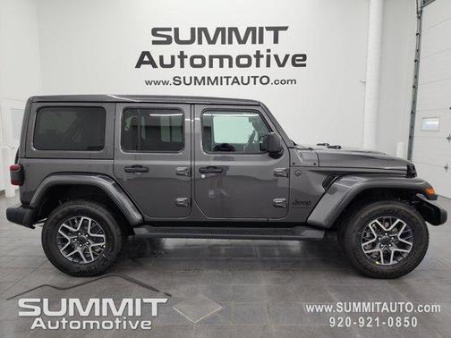 2025 Jeep Wrangler 4-Door Sahara 4x4