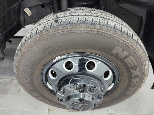 2024 RAM 3500 Big Horn Crew Cab 4x4 8' Box