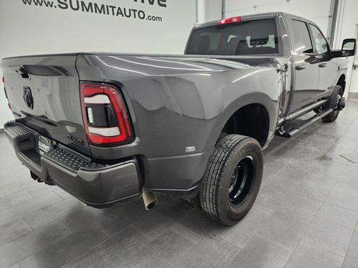 2024 RAM 3500 Big Horn Crew Cab 4x4 8' Box