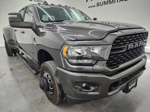 2024 RAM 3500 Big Horn Crew Cab 4x4 8' Box