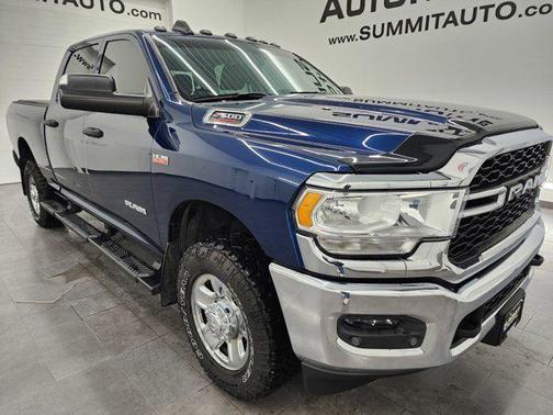 2020 RAM 2500 Tradesman Crew Cab 4X4 6'4' Box