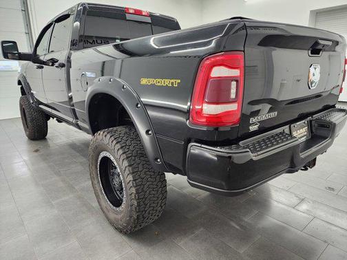 2023 RAM 3500 Laramie Crew Cab 4x4 6'4' Box