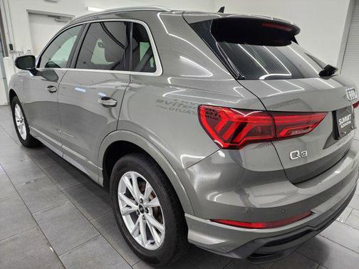2024 Audi Q3 Premium 45 TFSI S line quattro Tiptronic