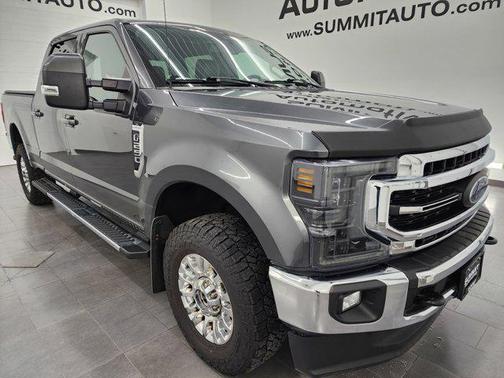 2020 Ford F-250 4x4 Crew Cab Lariat: CREW-SHORT-LARIAT-6.2L V8 GAS-4WD-NAV-HEAT/COOL SEATS