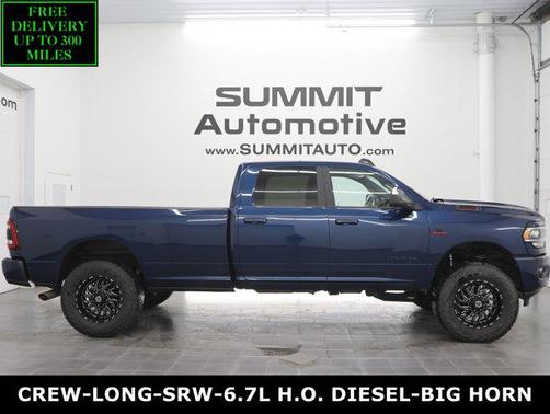 2022 RAM 3500 Big Horn Crew Cab 4x4 8' Box