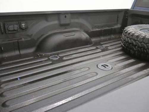 2022 RAM 3500 Big Horn Crew Cab 4x4 8' Box