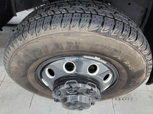 2023 RAM 3500 Laramie Crew Cab 4x4 8' Box