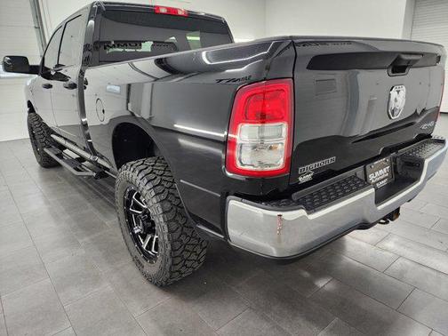 2022 RAM 2500 Big Horn Crew Cab 4x4 6'4' Box