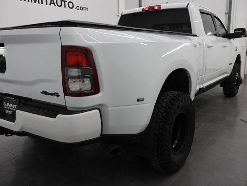 2022 RAM 3500 Big Horn Crew Cab 4x4 8' Box