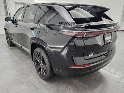 2024 Jeep Wagoneer S Launch Edition