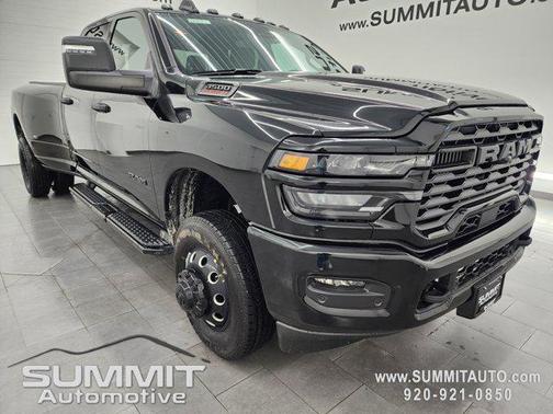 2026 RAM 3500 Big Horn Crew Cab 4x4 8' Box