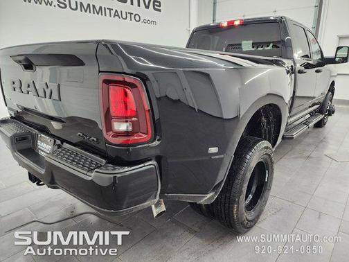 2026 RAM 3500 Big Horn Crew Cab 4x4 8' Box