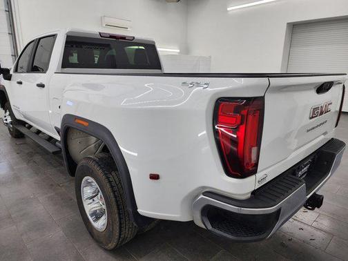 2023 GMC Sierra 3500 Base