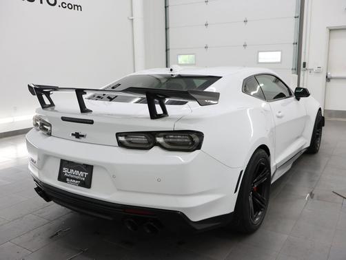 Summit White 2023 Chevrolet Camaro ZL1