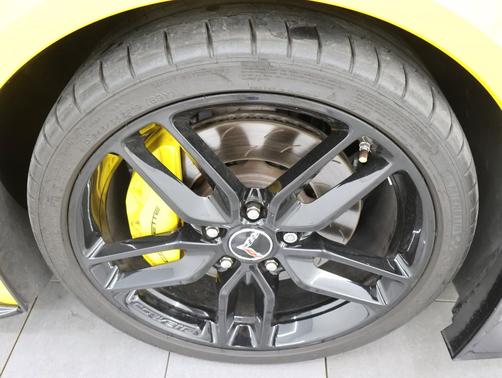 Velocity Yellow Tintcoat 2014 Chevrolet Corvette Stingray Z51