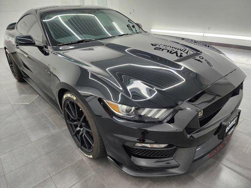 2018 Ford Shelby GT350 Base