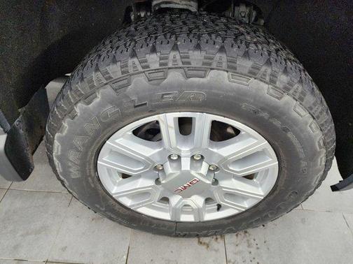 2022 GMC Sierra 2500 SLT