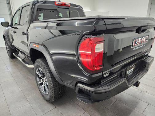 2023 GMC Canyon Base