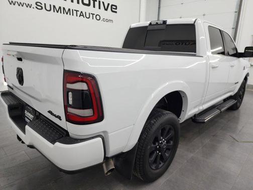 2020 RAM 2500 Laramie Crew Cab 4X4 6'4' Box