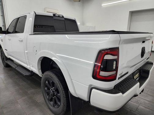 2020 RAM 2500 Laramie Crew Cab 4X4 6'4' Box