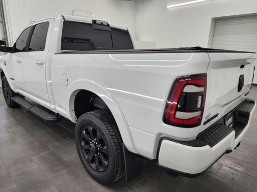 2020 RAM 2500 Laramie Crew Cab 4X4 6'4' Box