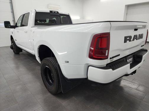 2025 RAM 3500 Laramie Crew Cab 4x4 8' Box