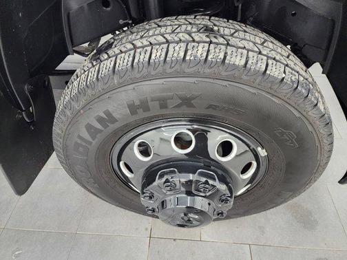 2025 RAM 3500 Laramie Crew Cab 4x4 8' Box