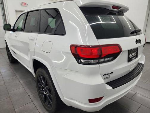 2022 Jeep Grand Cherokee Altitude