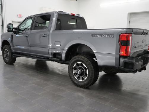 Carbonized Gray Metallic 2023 Ford F-250 XLT