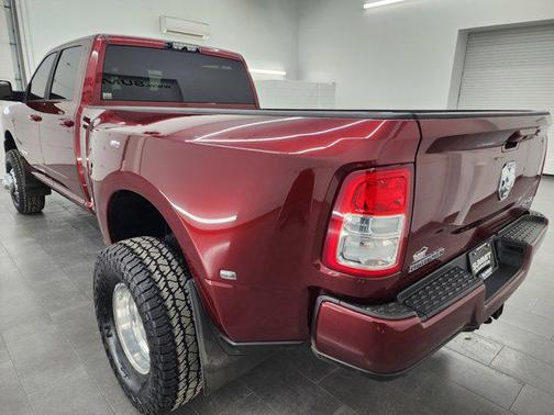 2020 RAM 3500 Big Horn Crew Cab 4x4 8' Box