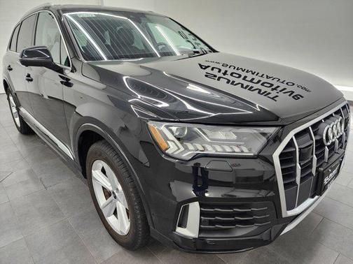 2024 Audi Q7 45 Premium Plus