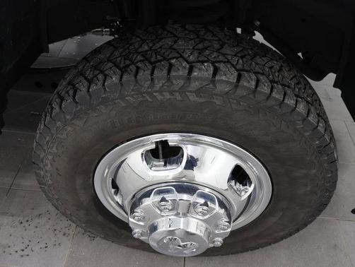 2022 RAM 3500 Tradesman Crew Cab 4x4 8' Box