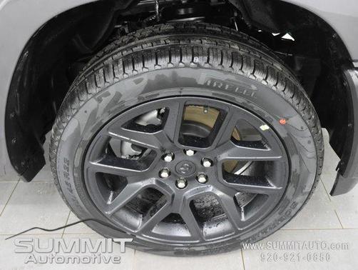 Granite Crystal Metallic Clearcoat 2026 RAM 1500 Laramie