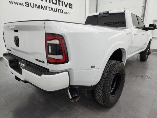 2021 RAM 3500 Laramie Crew Cab 4x4 8' Box