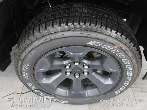 Serrano Green Metallic 2026 RAM 1500 Big Horn/Lone Star