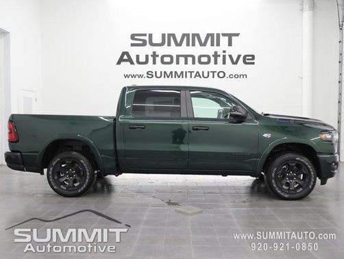 Serrano Green Metallic 2026 RAM 1500 Big Horn/Lone Star