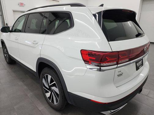 2025 Volkswagen Atlas 2.0T SE w/Technology 4MOTION