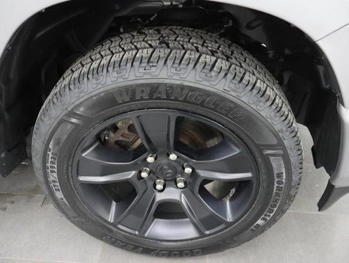 Billet Silver Metallic Clearcoat 2023 RAM 1500 Big Horn/Lone Star