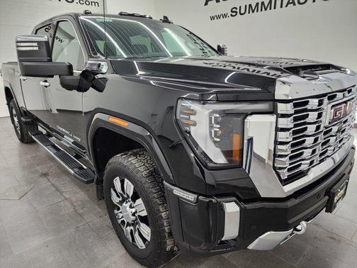 2024 GMC Sierra 2500 Denali
